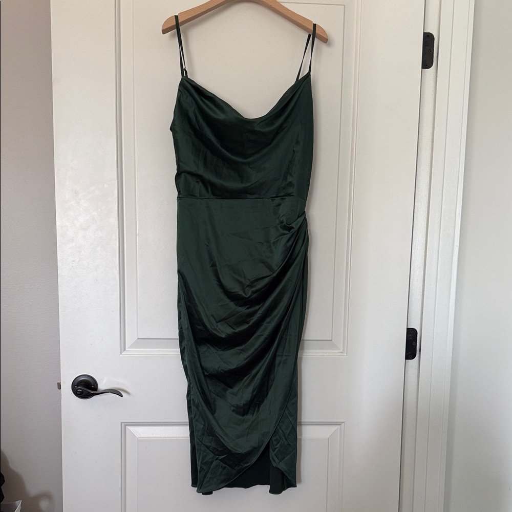 Amazon Dark Green Midi Dress
